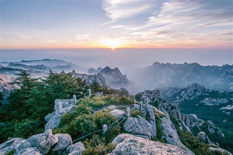 如何坐車去嶗山：嶗山的風景與交通方式，哪一種更為吸引人？